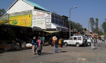 Qazigund market