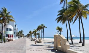 Hollywood Beach in Hollywood, Florida. [Photo: Wikimedia]